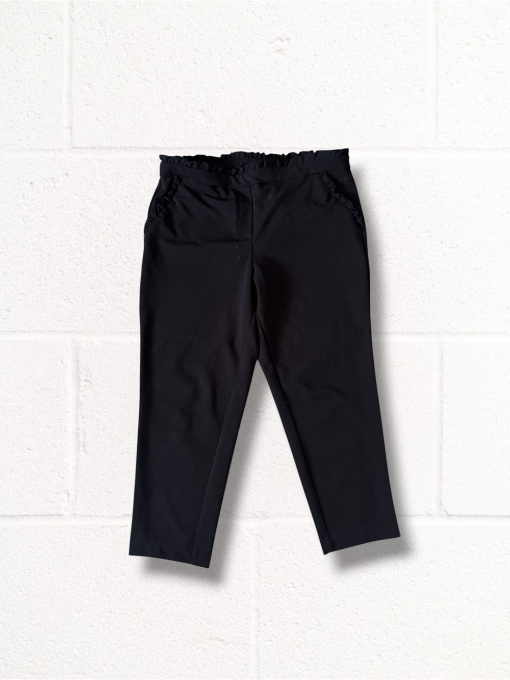 Sharagano Black Skinny Pull-On Dress Pants With Ruffle Waist Accent, Size 14